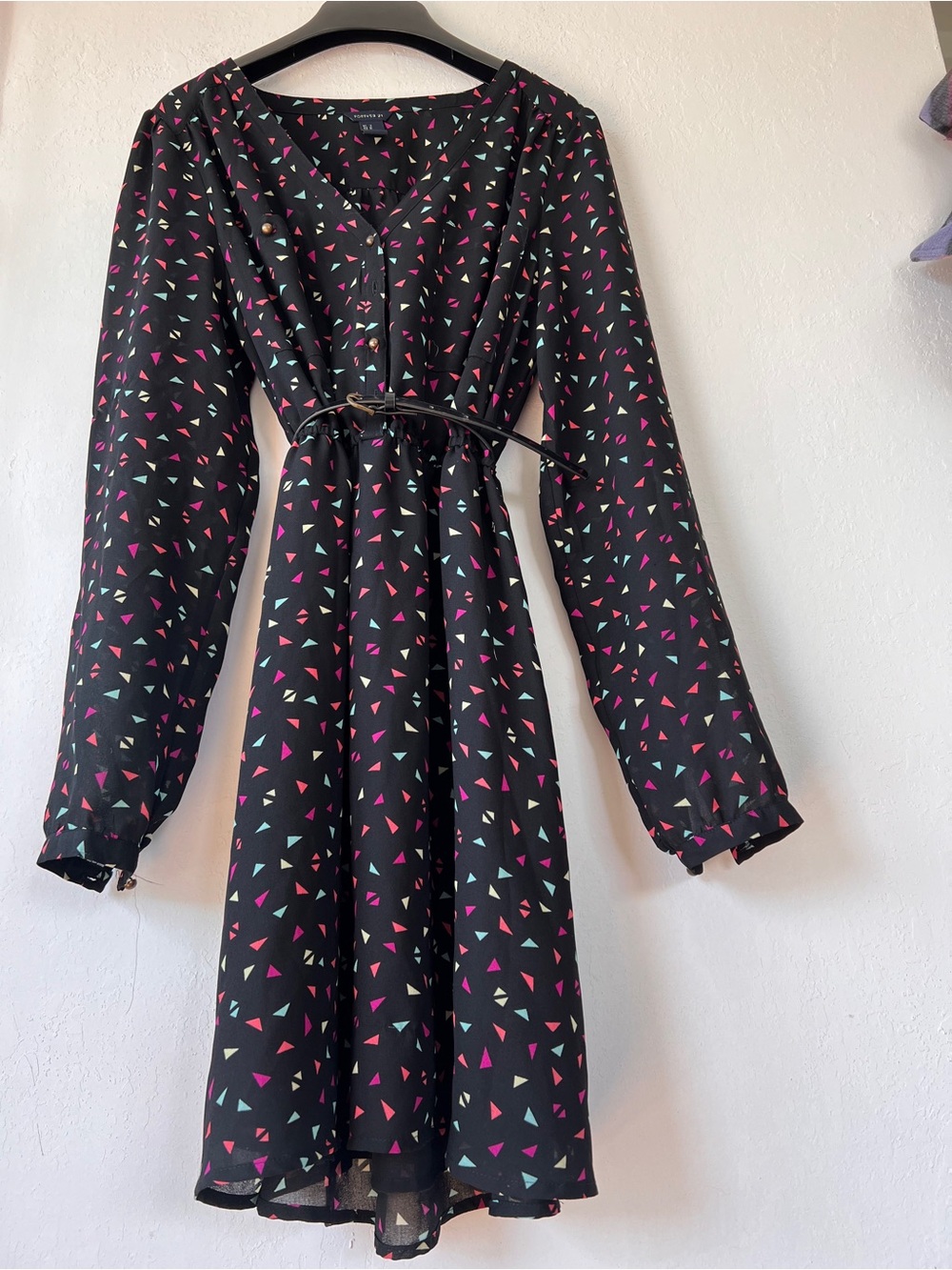 Forever 21 Black Long-Sleeve V-Neck Belted Dress with Pink & Teal Triangle Print